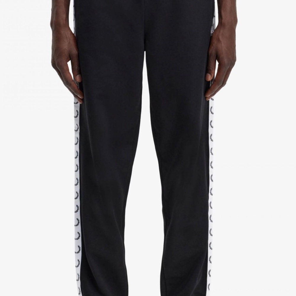 Fred Perry T4620 Track Pants in Black - Size Small - MSRP $110 - BNIB - Picture 5 of 6